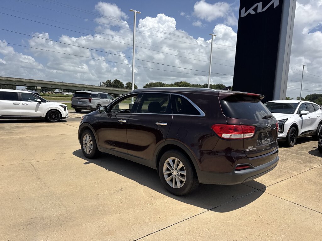 Used 2016 Kia Sorento FWD w/ LX Convenience Package image 25