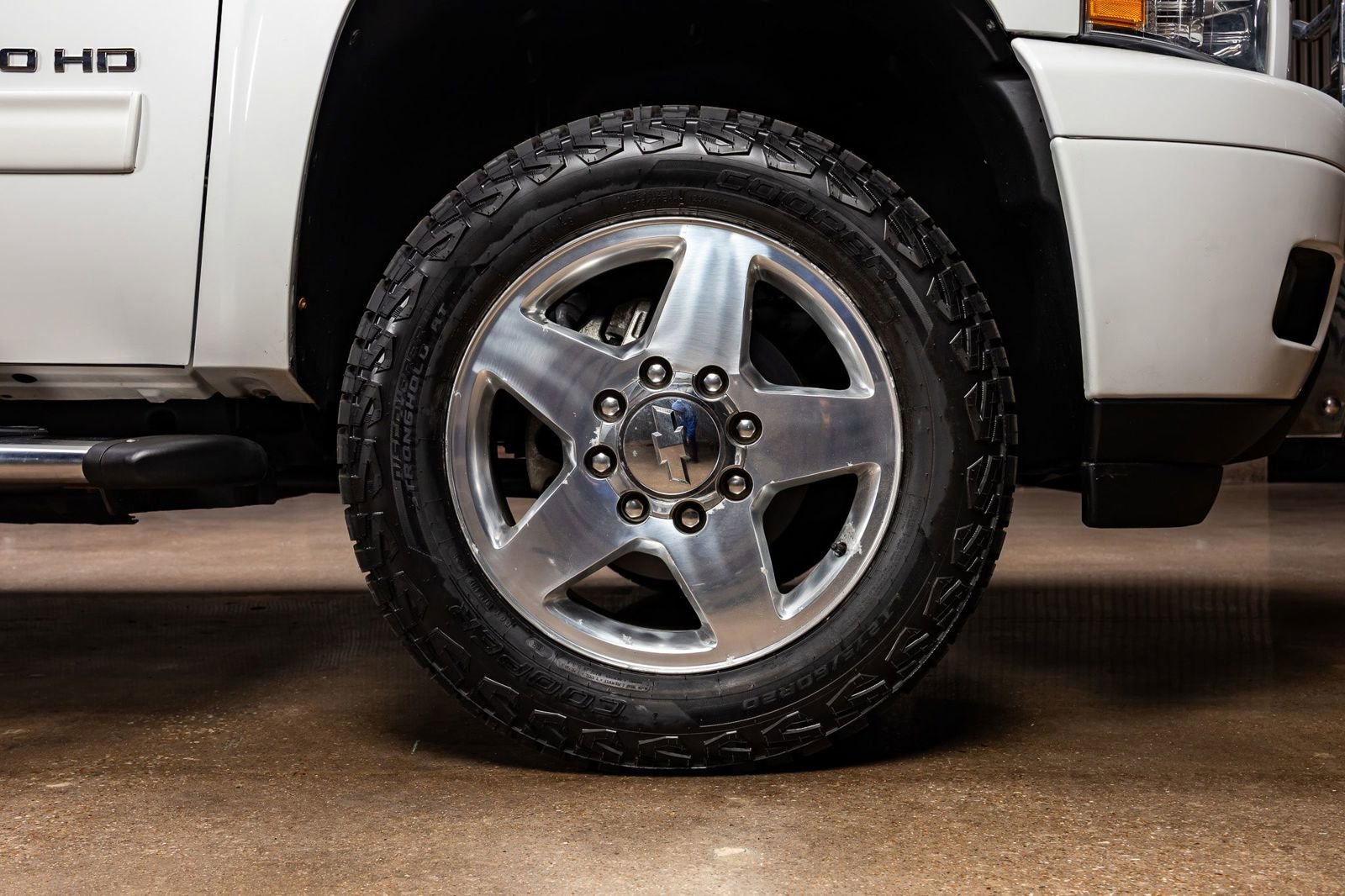 Used 2014 Chevrolet Silverado 2500 LTZ w/ LTZ Plus Package image 11