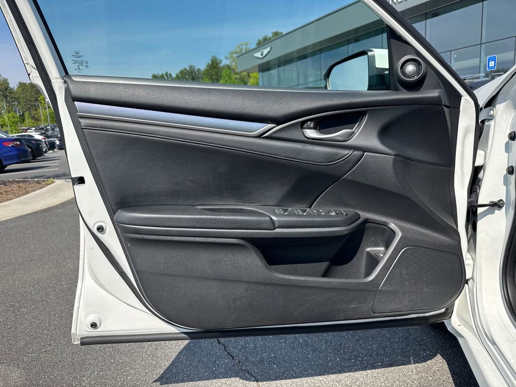 Used 2017 Honda Civic Touring image 10