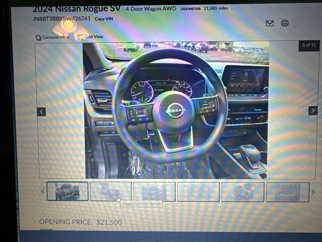 Used 2024 Nissan Rogue SV AWD/4WD image 3