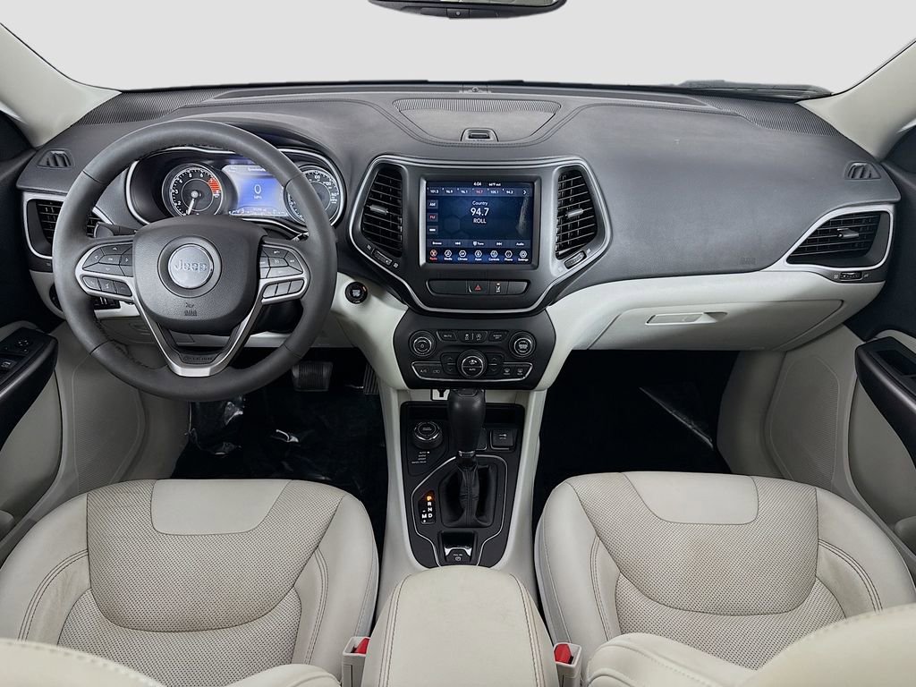 Used 2022 Jeep Cherokee Latitude Lux w/ Sun & Sound Group image 28