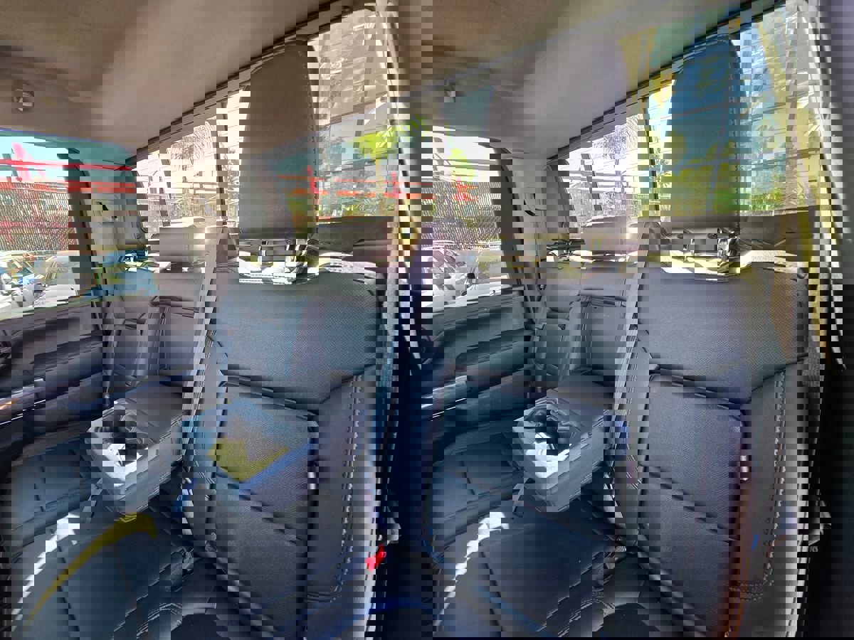 Used 2020 Chevrolet Silverado 2500 LTZ w/ LTZ Premium Package image 25