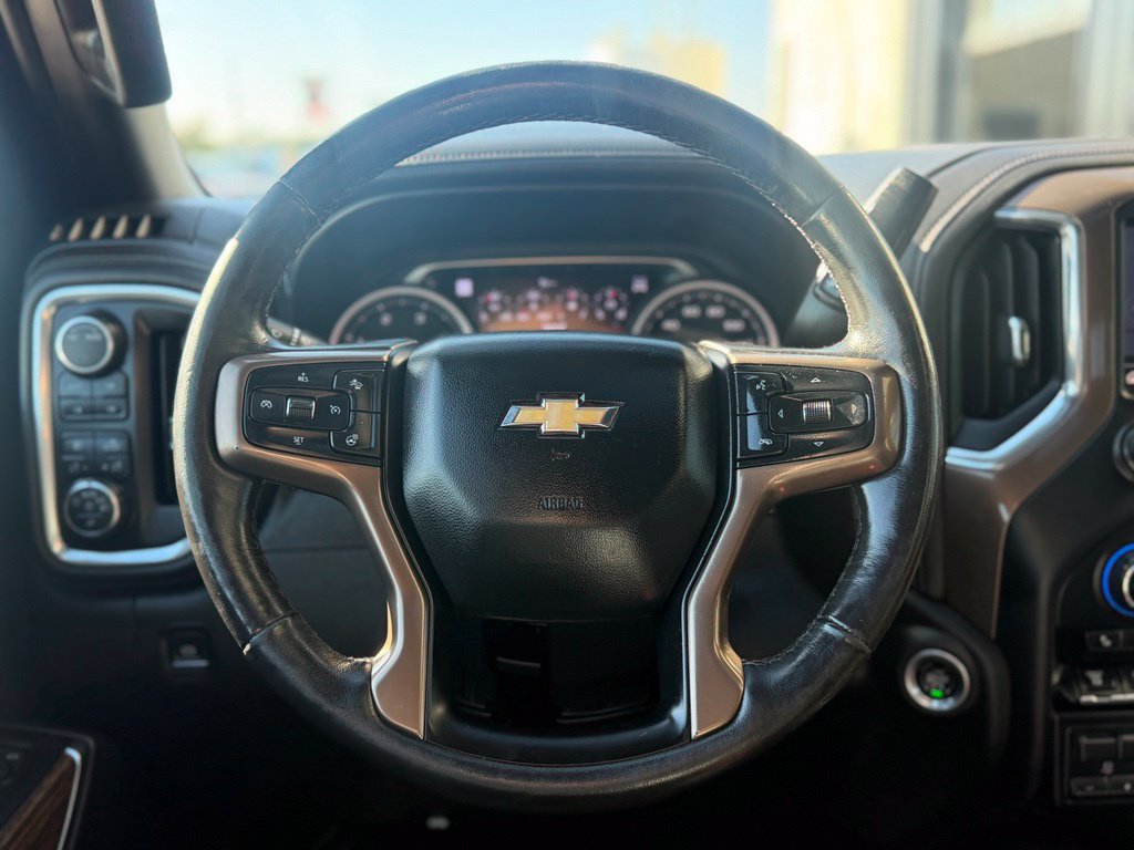 Used 2020 Chevrolet Silverado 3500 High Country w/ Technology Package AWD/4WD image 17