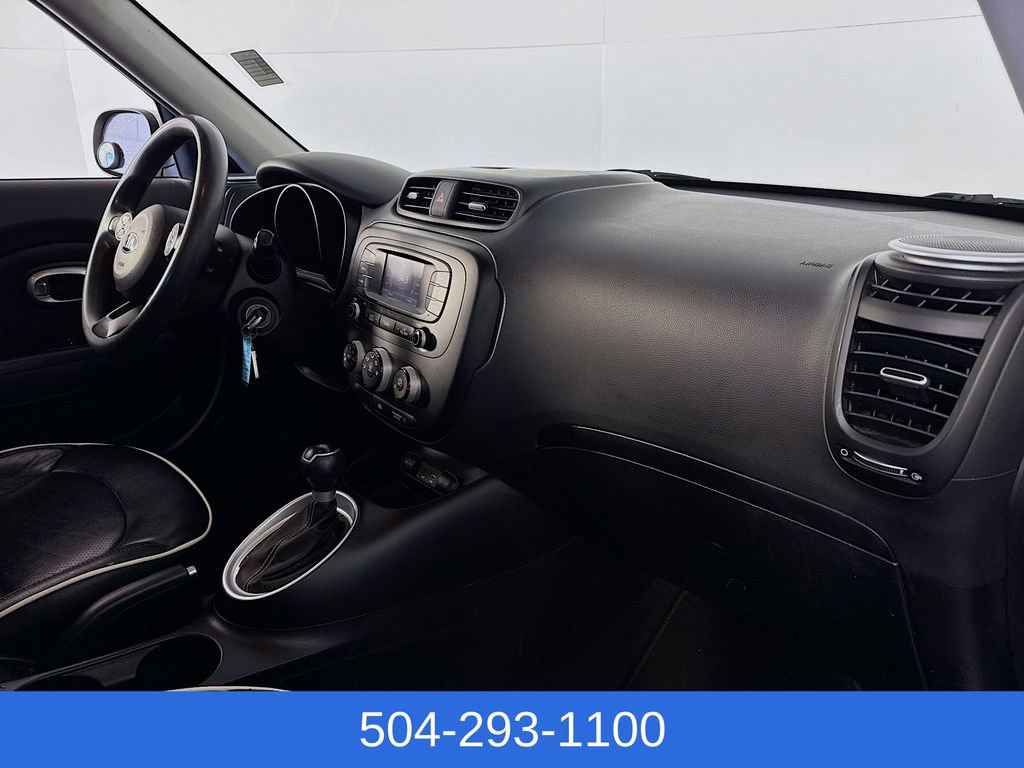 Used 2016 Kia Soul + image 26