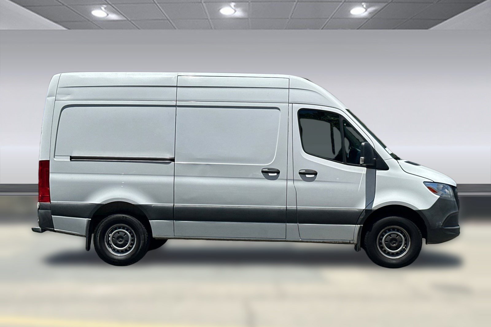 Used 2022 Mercedes-Benz Sprinter 2500 image 7