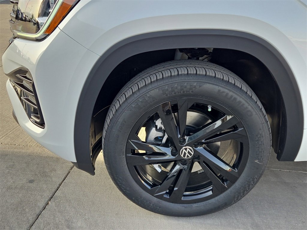 New 2025 Volkswagen Atlas Cross Sport SEL R-Line image 14