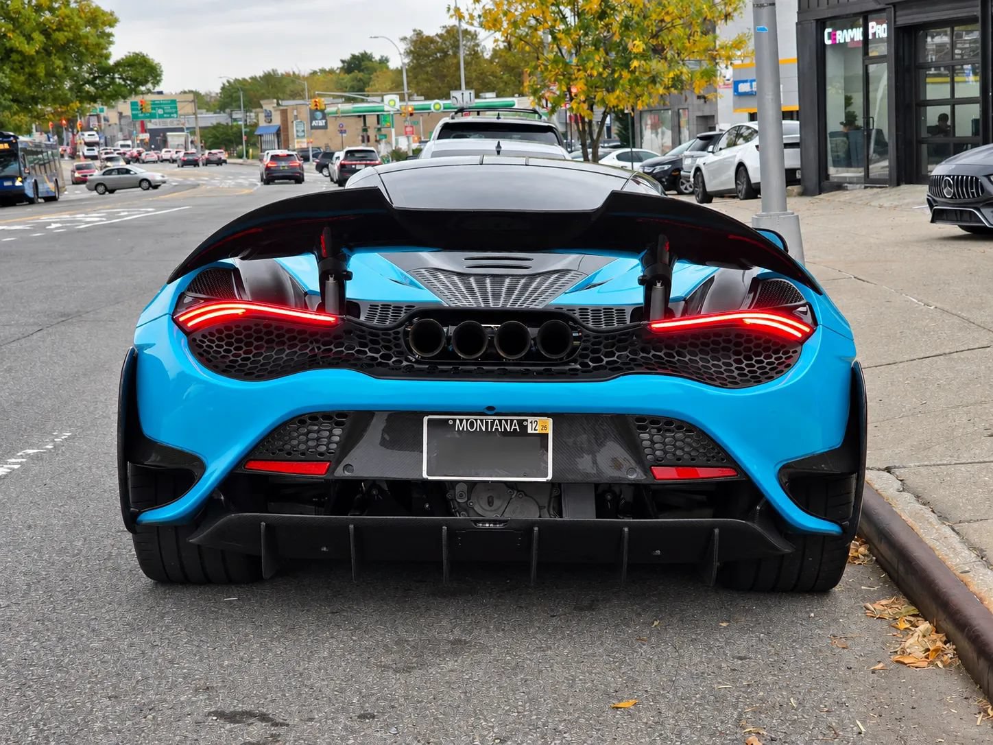 Used 2019 McLaren 720S RWD image 10