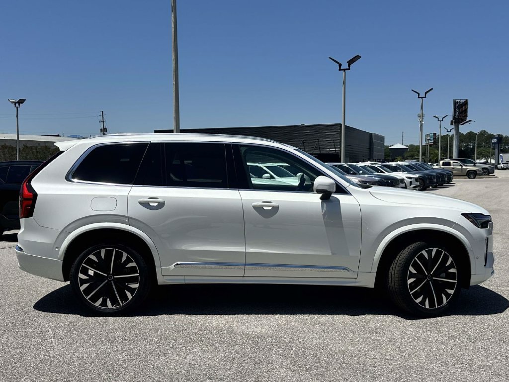 New 2026 Volvo XC90 T8 Ultra w/ Protection Package Premier AWD/4WD image 5