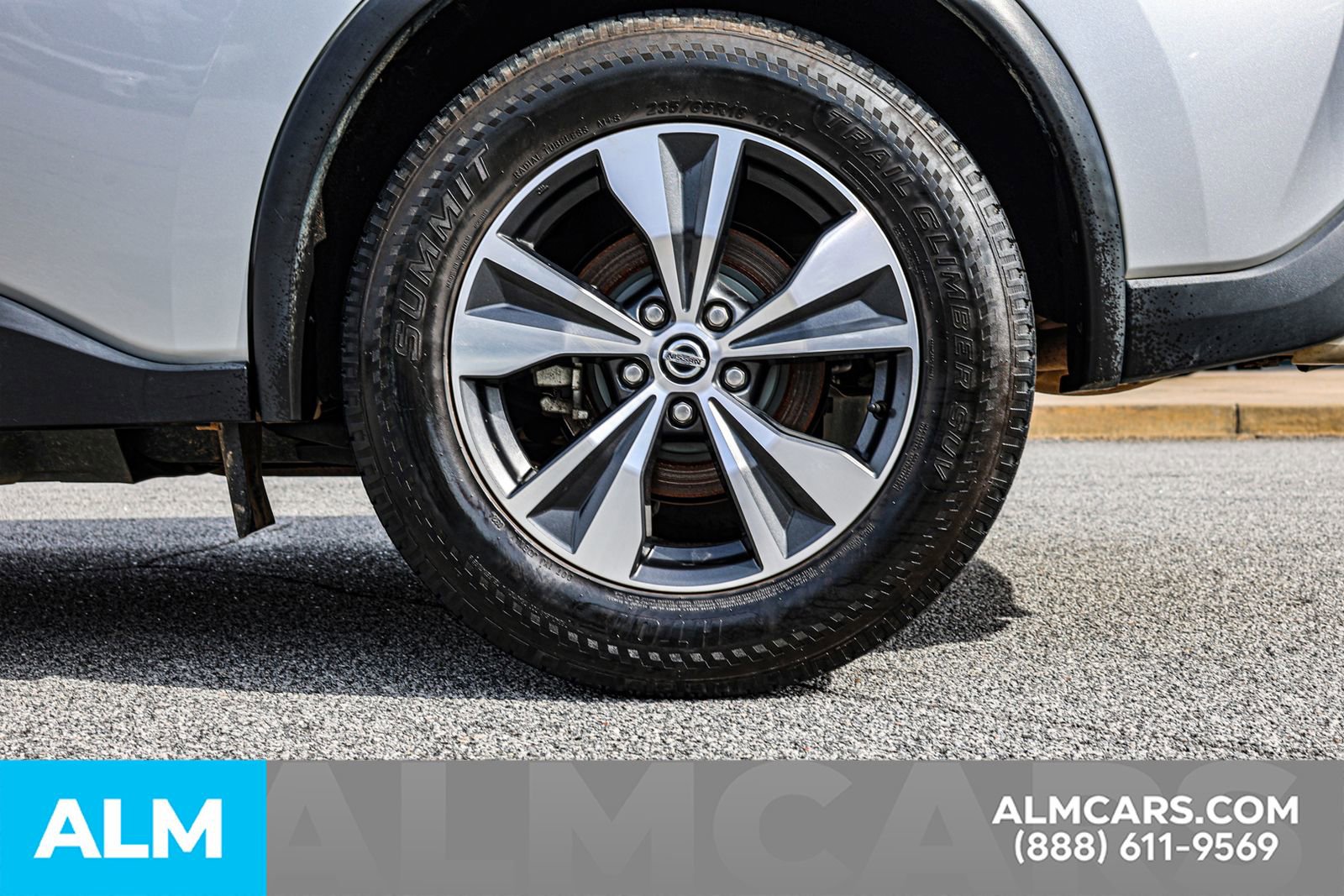 Used 2021 Nissan Murano SV image 16