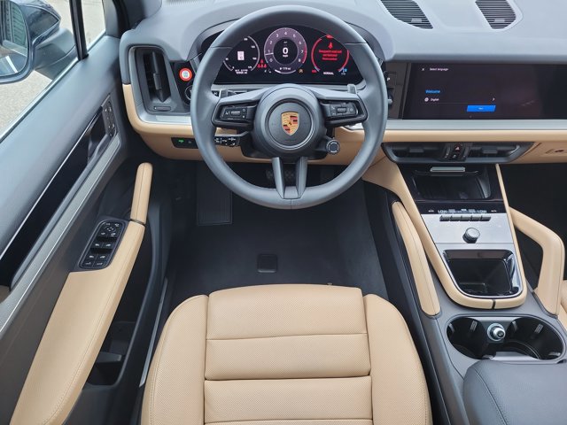 Certified 2025 Porsche Cayenne image 15