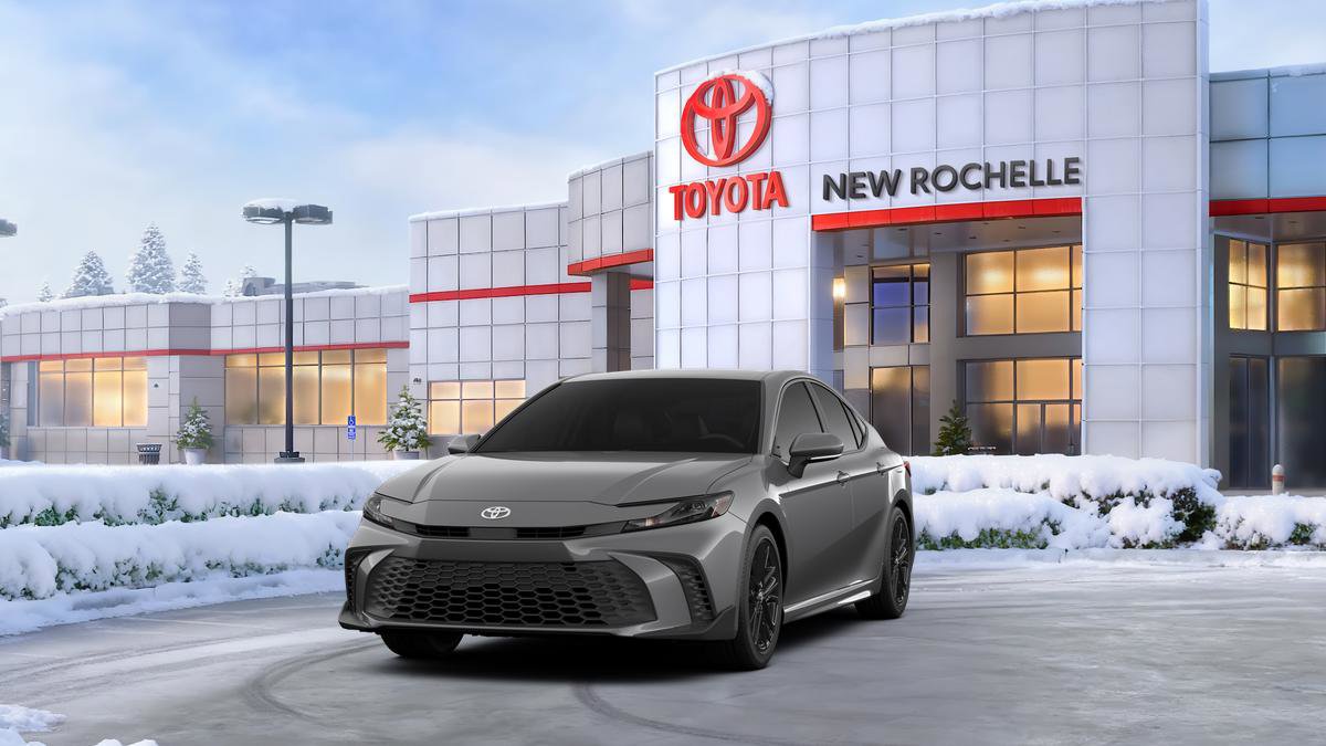 New 2026 Toyota Camry SE FWD image 18