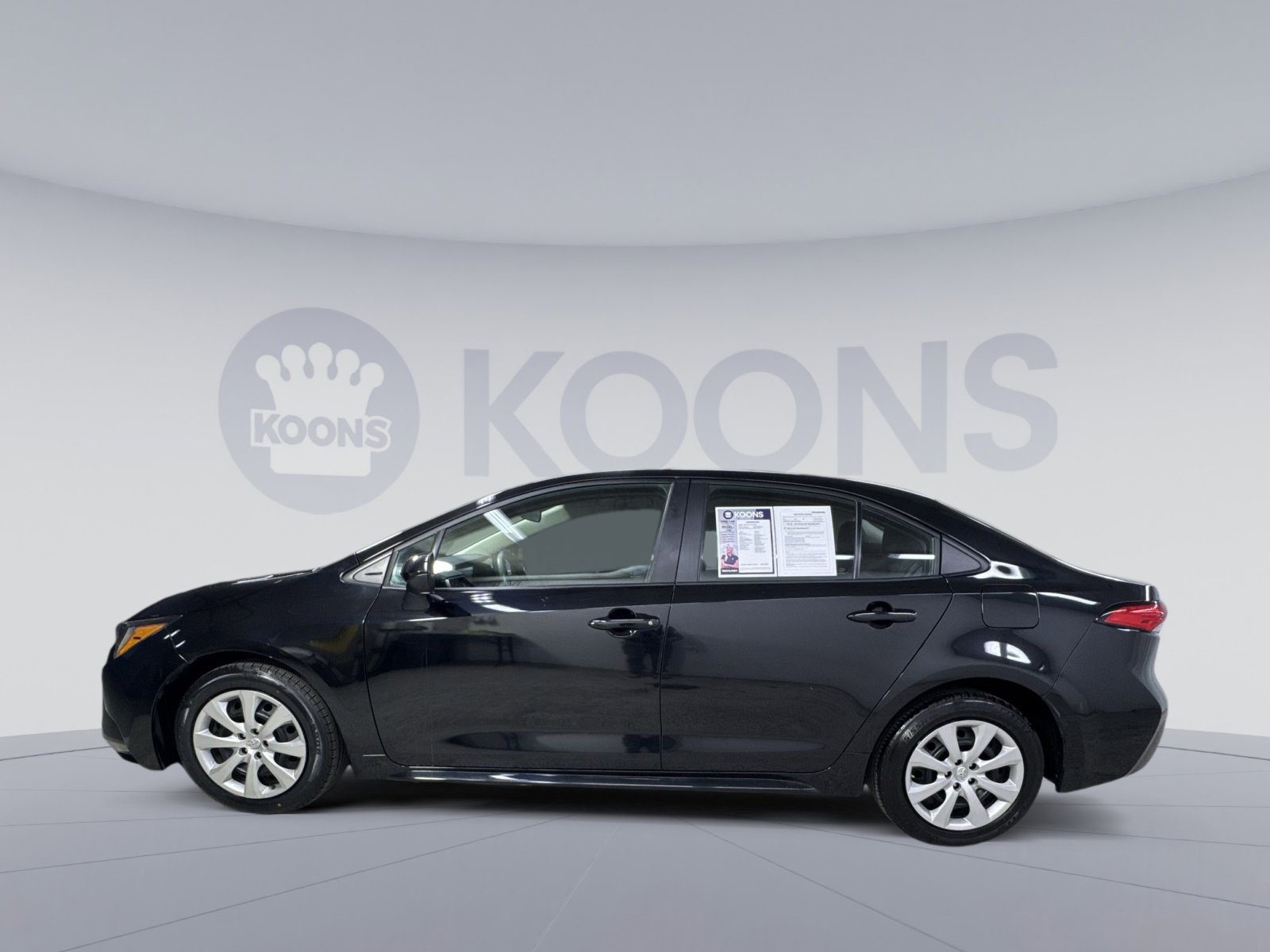 Used 2023 Toyota Corolla LE image 8