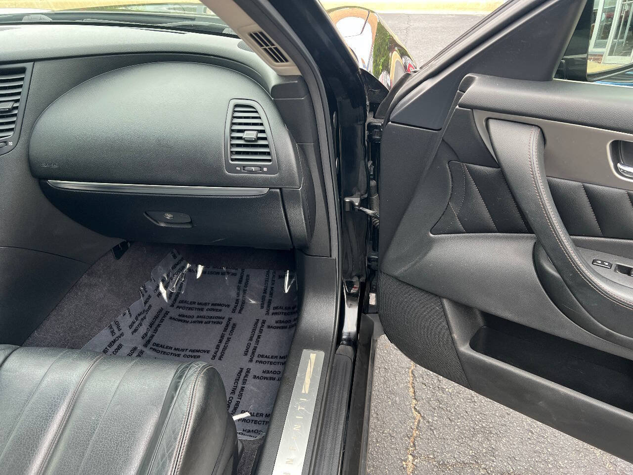 Used 2014 INFINITI QX70 AWD w/ Premium Package image 27