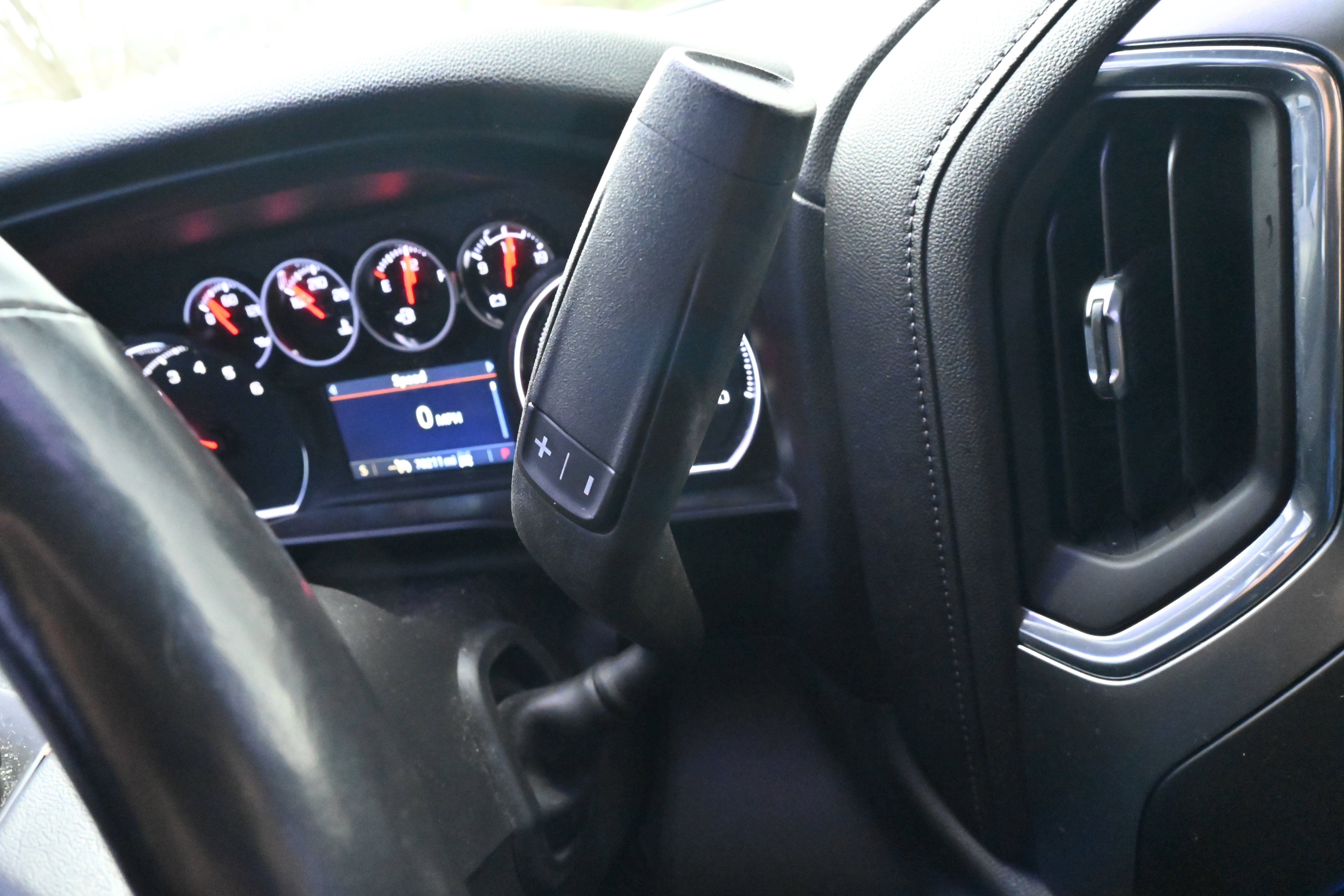 Used 2021 Chevrolet Silverado 1500 LT image 10