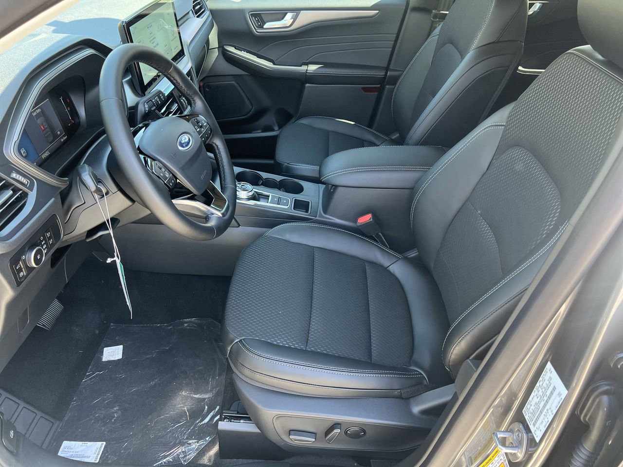 New 2026 Ford Escape SE image 18