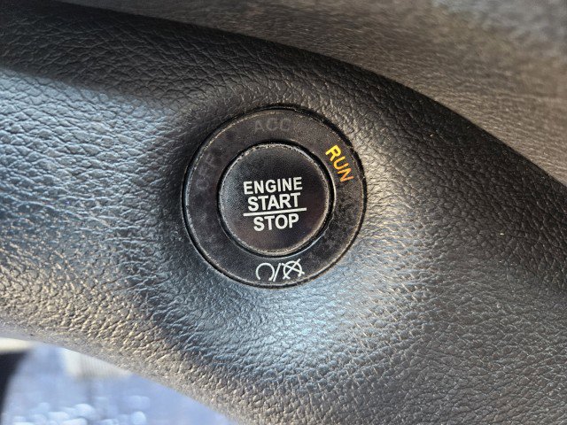 Used 2020 Jeep Cherokee Latitude Plus w/ Comfort/Convenience Group image 19