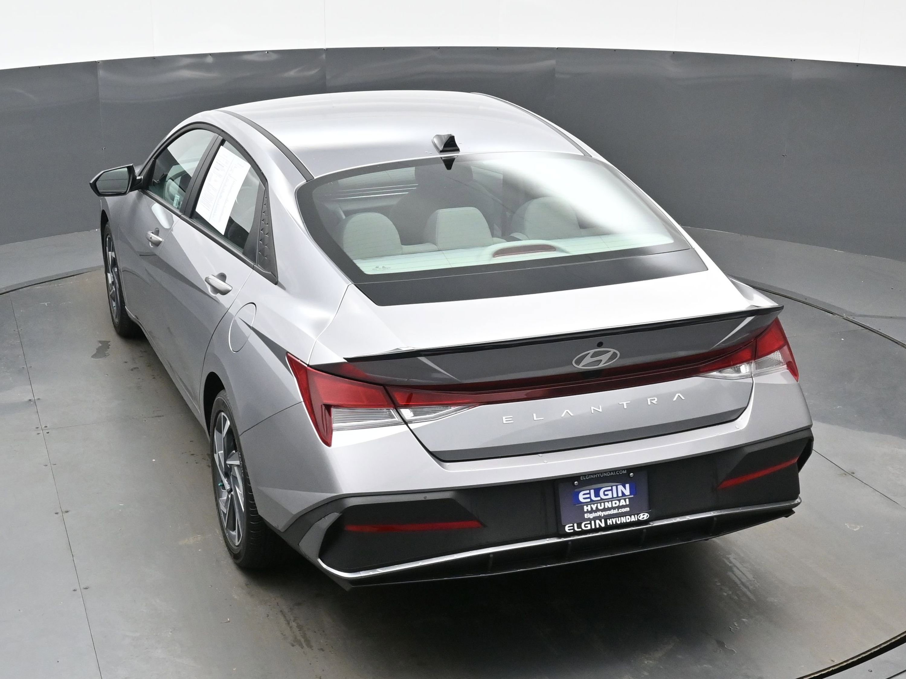 Certified 2025 Hyundai Elantra Sport image 35