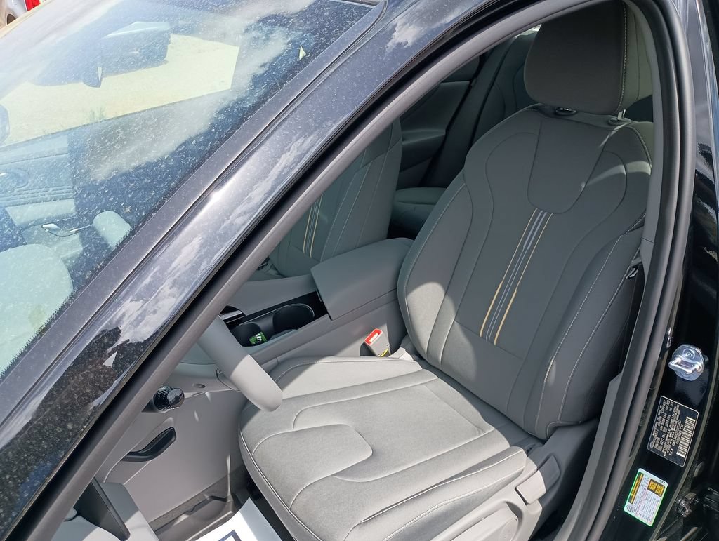 New 2026 Hyundai Elantra SEL Sport Premium FWD image 17