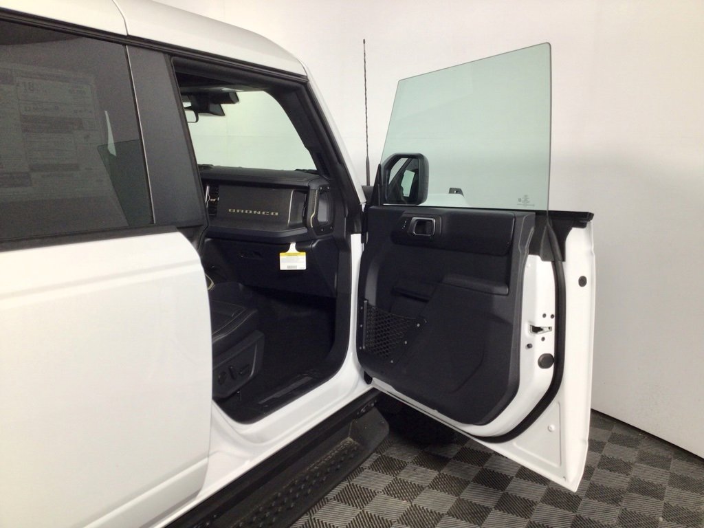 New 2025 Ford Bronco Badlands image 34