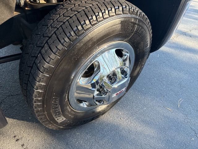 Used 2024 GMC Sierra 3500 SLE w/ SLE Convenience Package image 31