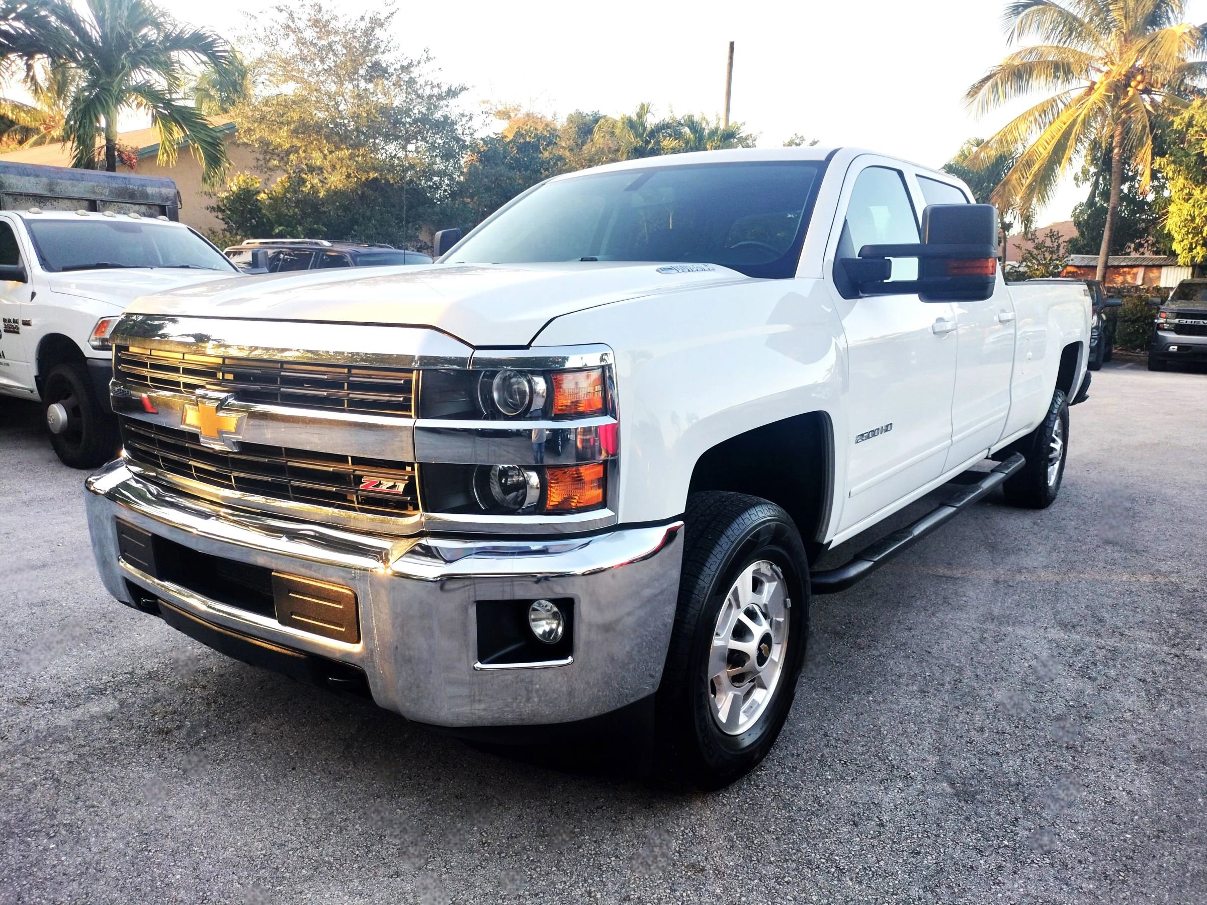 Used 2015 Chevrolet Silverado 2500 LT w/ Z71 Package, Off-Road AWD/4WD image 3