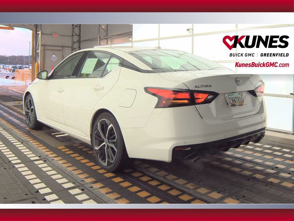 Used 2024 Nissan Altima 2.5 SR FWD image 6