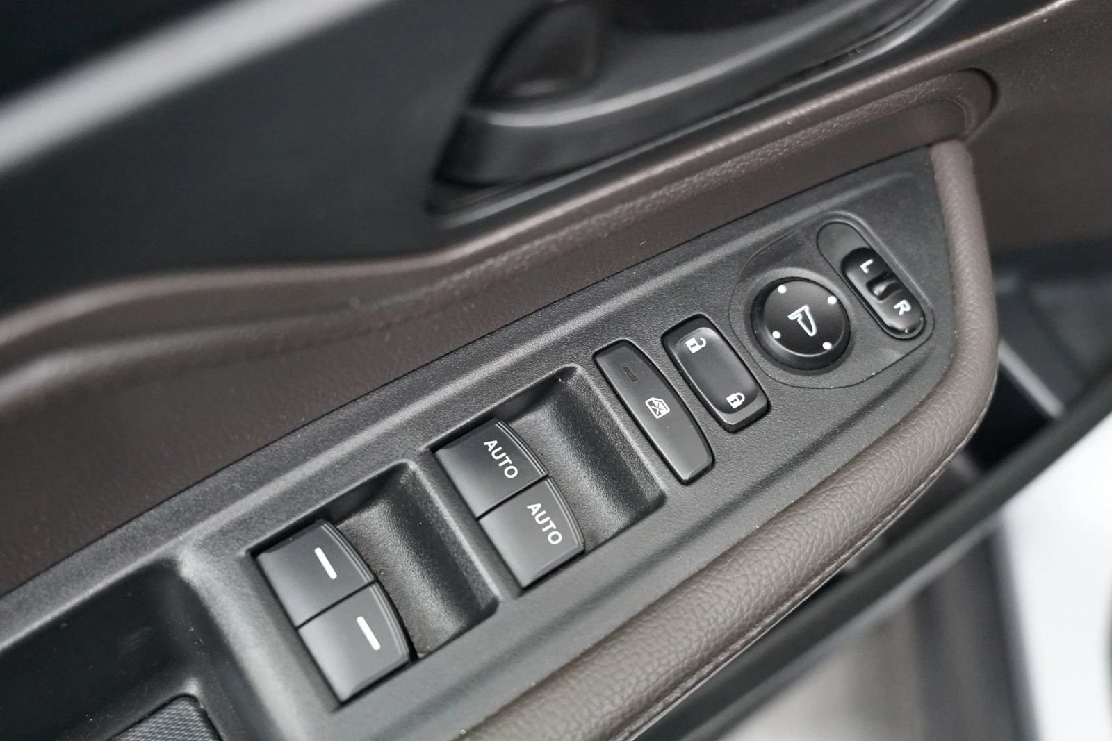 Used 2019 Honda Odyssey LX image 18