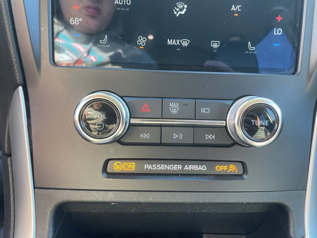 Used 2024 Ford Edge SEL image 22