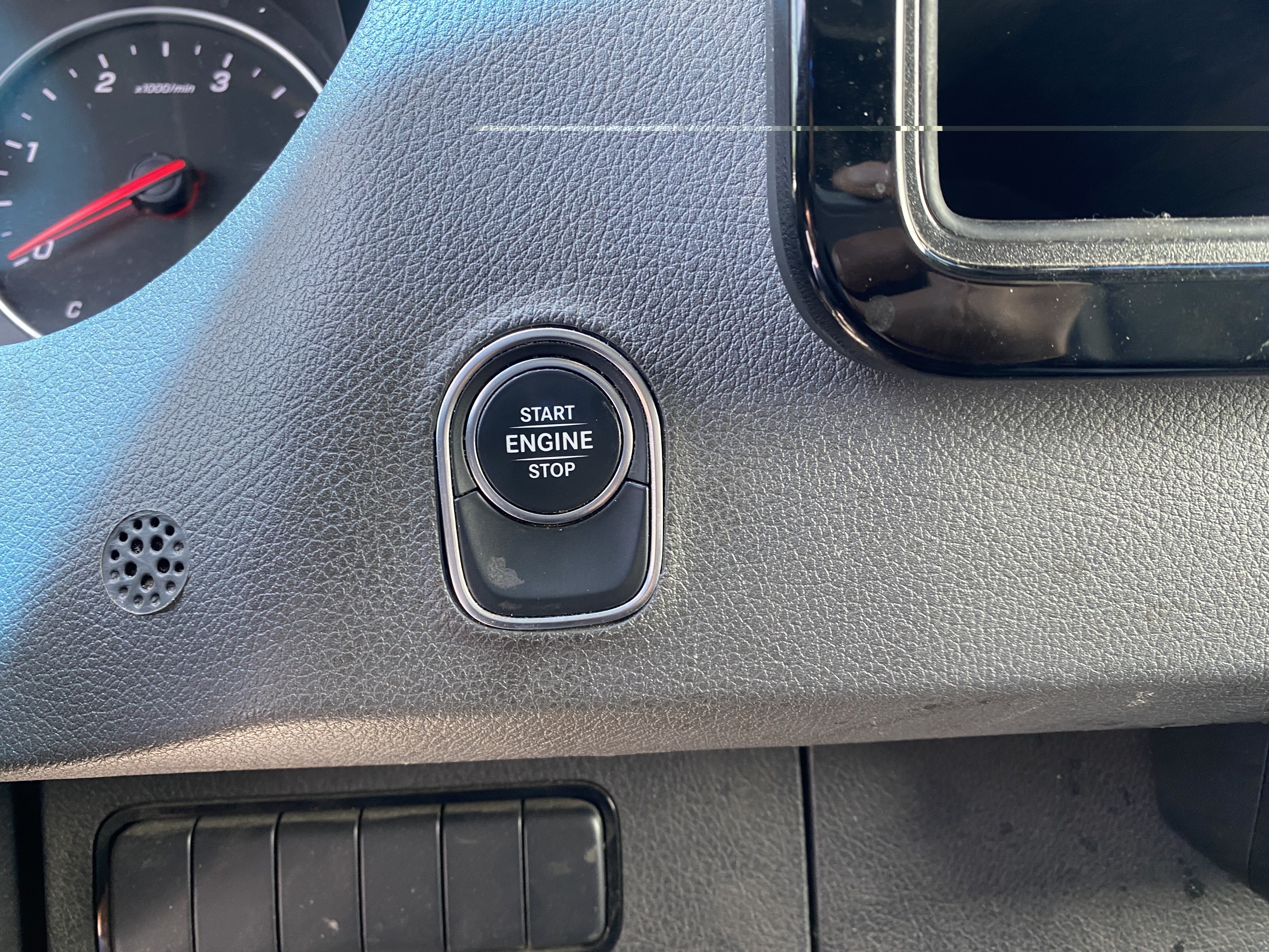 Used 2021 Mercedes-Benz Sprinter 2500 w/ Premium Plus Package image 22