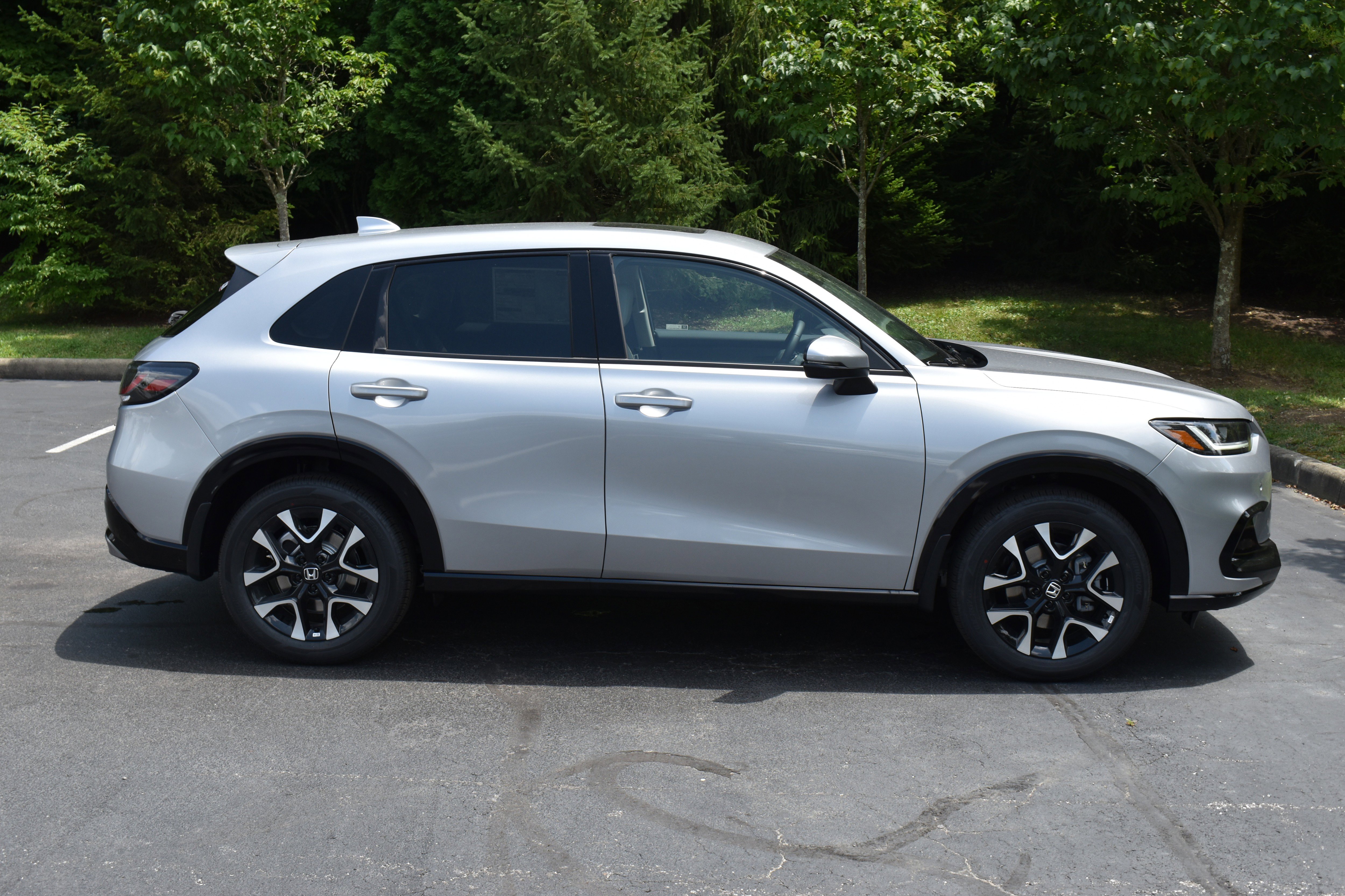 New 2026 Honda HR-V EX-L image 9