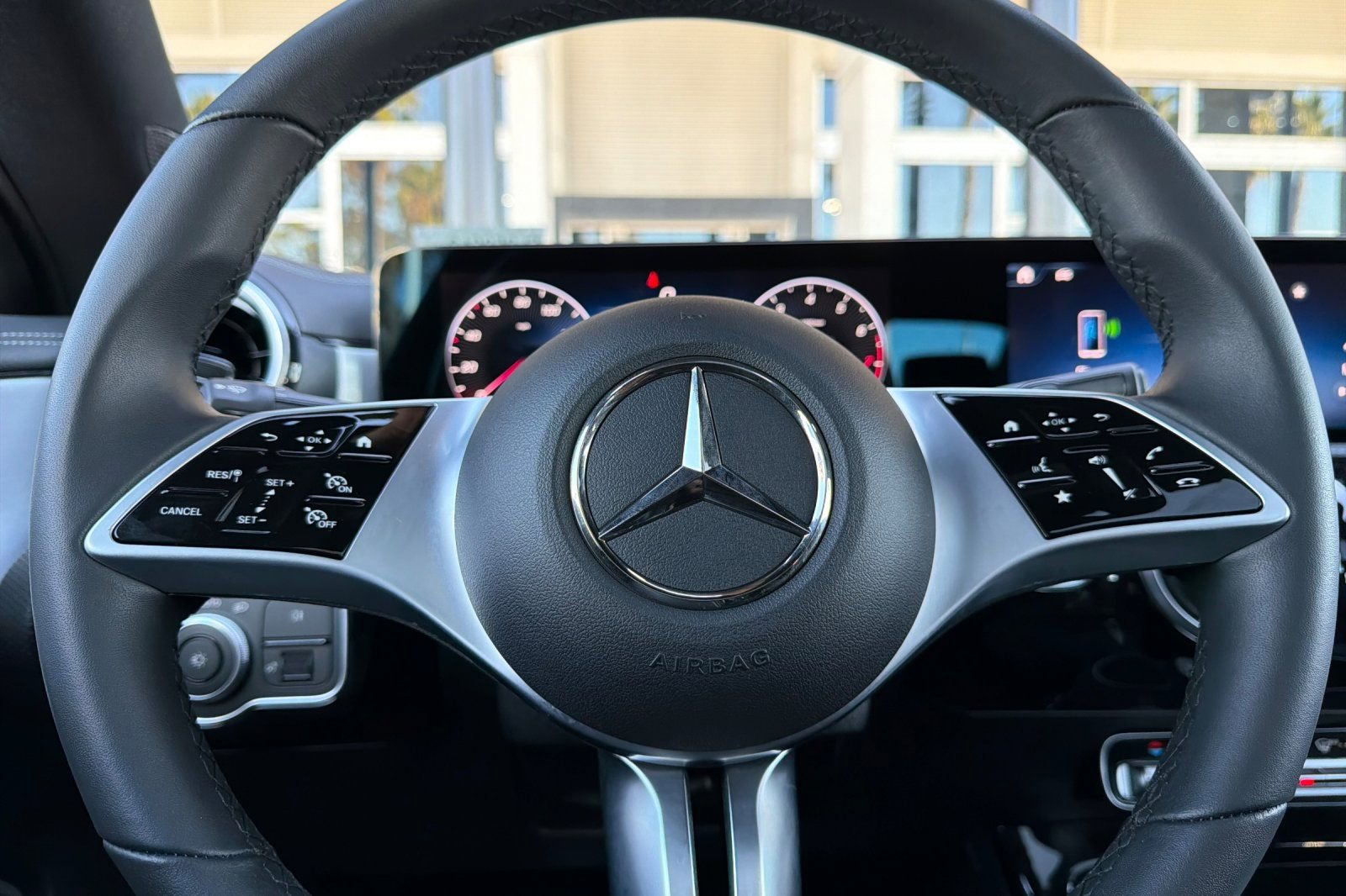 Used 2025 Mercedes-Benz CLA 250 4MATIC image 25