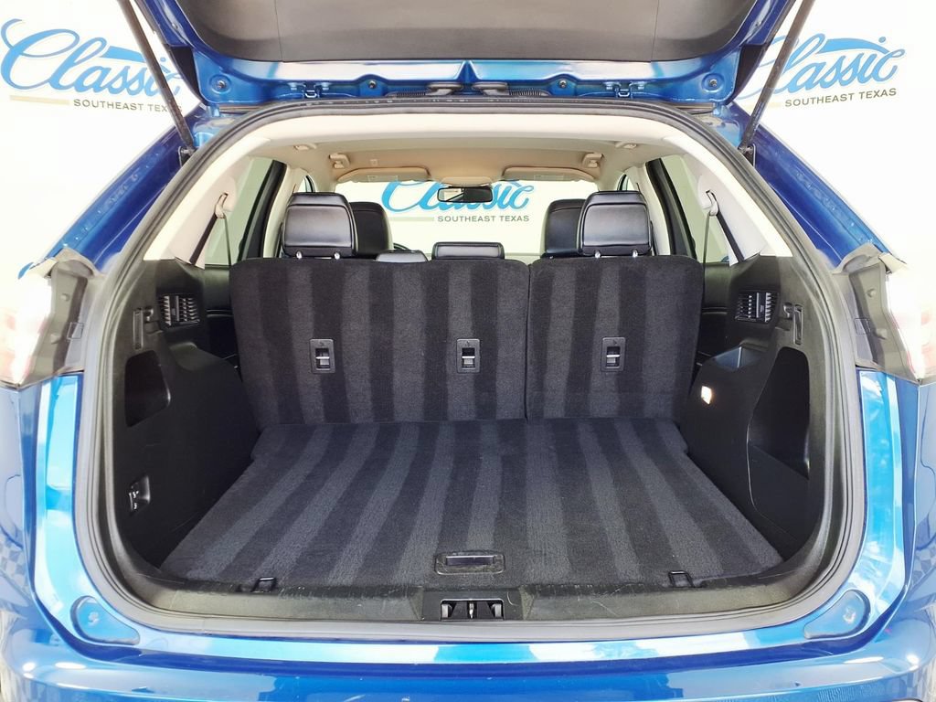 Used 2024 Ford Edge SEL AWD/4WD image 9