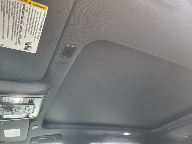 Used 2023 Chevrolet Tahoe High Country w/ Advanced Technology Package AWD/4WD image 18