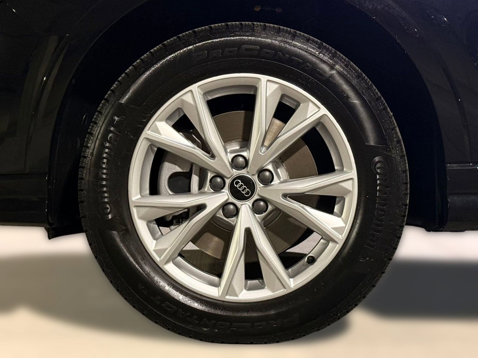 Certified 2025 Audi Q3 2.0T Premium w/ Convenience Package image 11