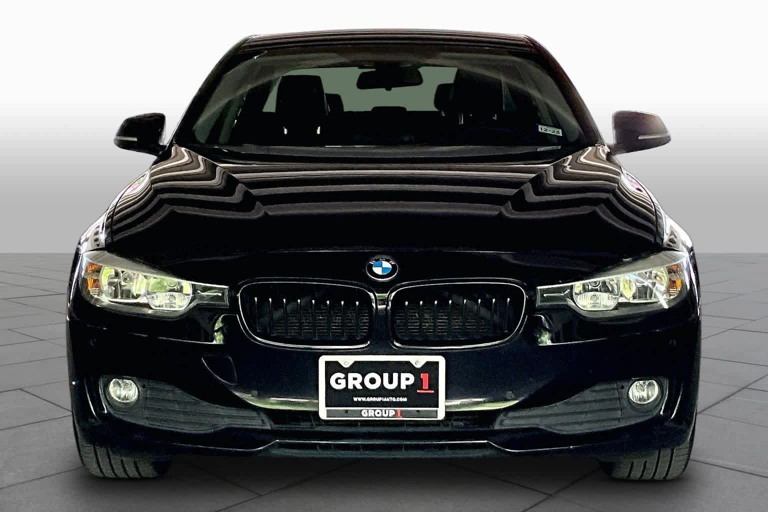 Used 2015 BMW 320i Sedan RWD image 3