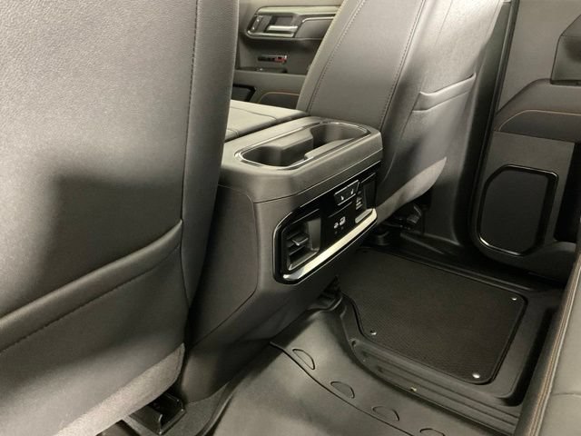 Used 2025 GMC Sierra 1500 AT4 w/ AT4 Premium Package AWD/4WD image 16