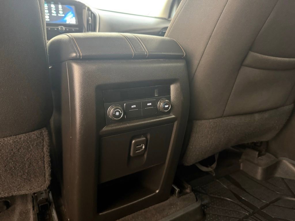 Used 2019 Chevrolet Traverse LS image 17