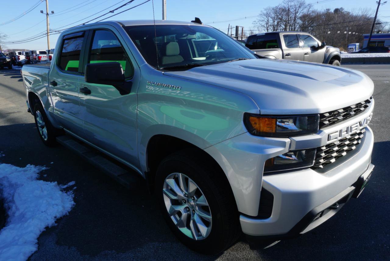 Used 2021 Chevrolet Silverado 1500 Custom image 3