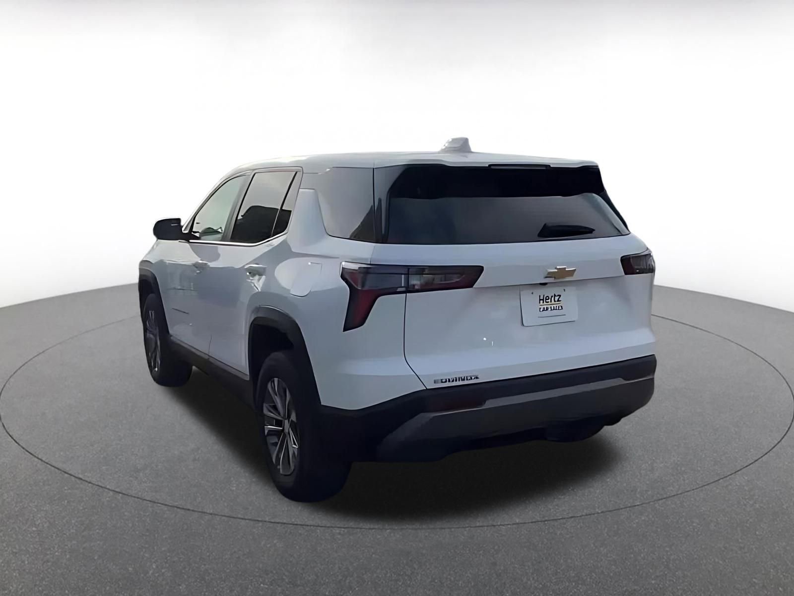 Used 2025 Chevrolet Equinox LT image 4