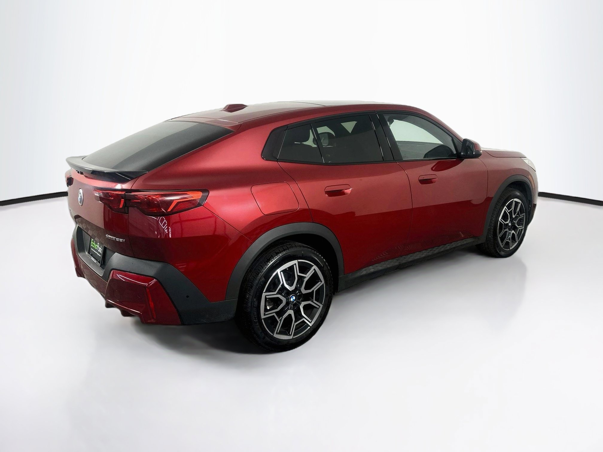Used 2026 BMW X2 xDrive28i AWD/4WD image 9