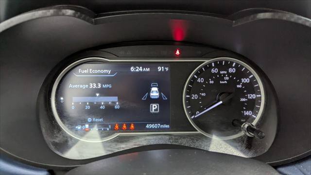 Used 2025 Nissan Versa SV FWD image 26