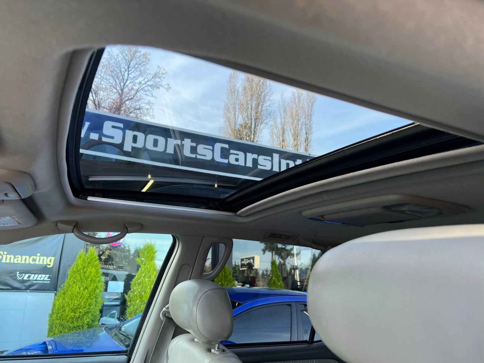 Used 2004 Toyota Sequoia Limited image 18