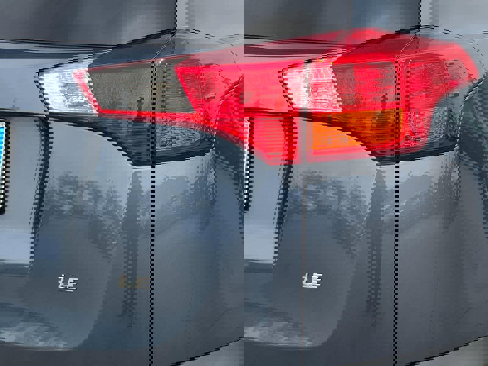 Used 2013 Toyota RAV4 LE image 26