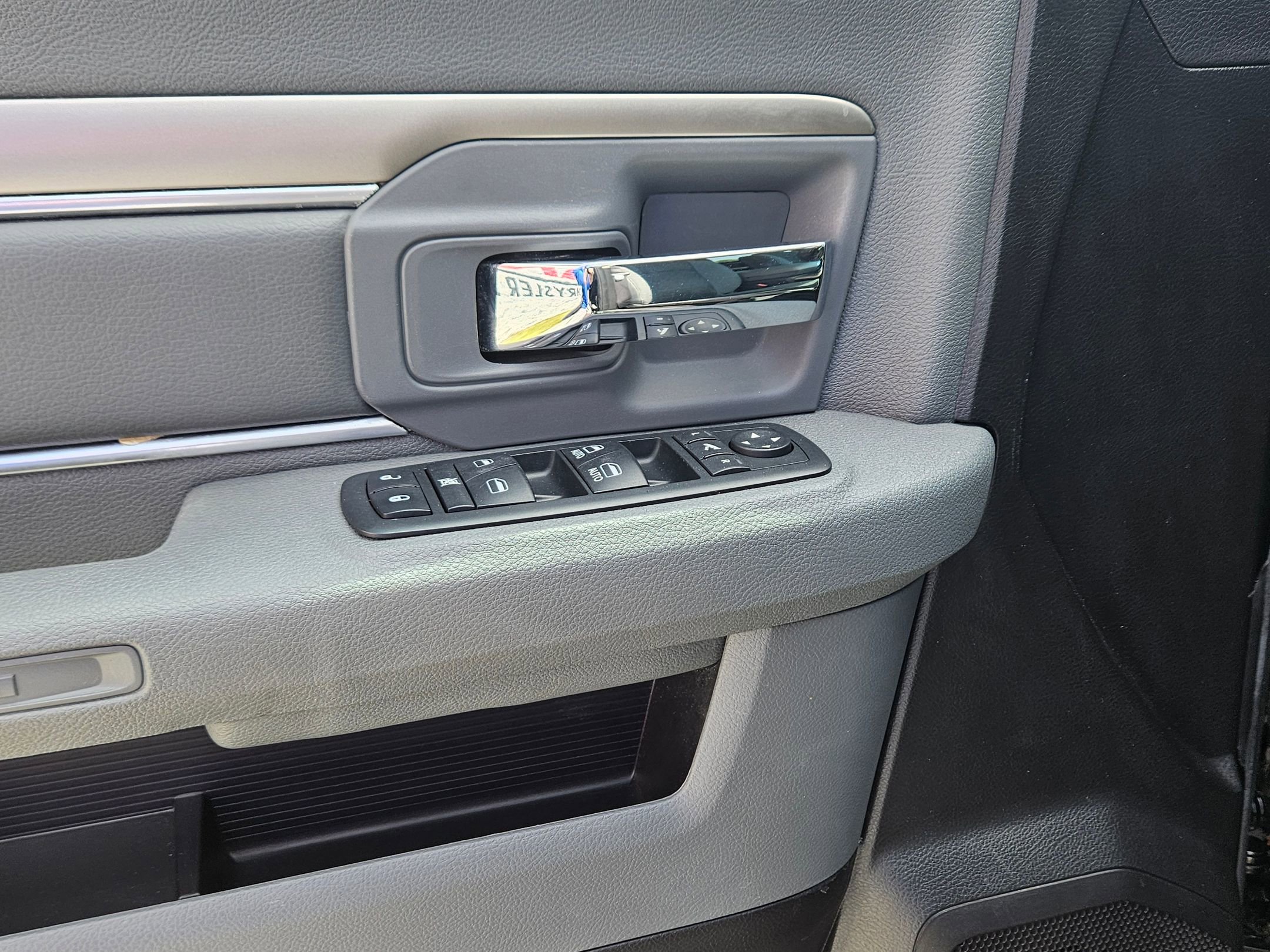 Used 2013 RAM 1500 Big Horn RWD image 17