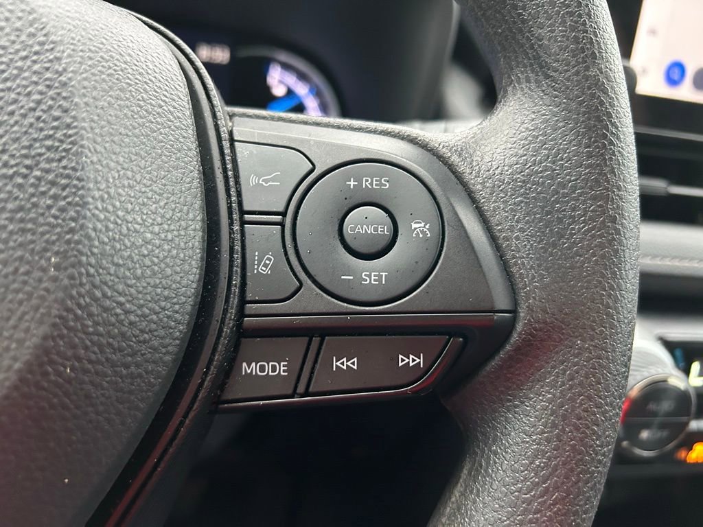 Used 2024 Toyota RAV4 AWD Hybrid image 19