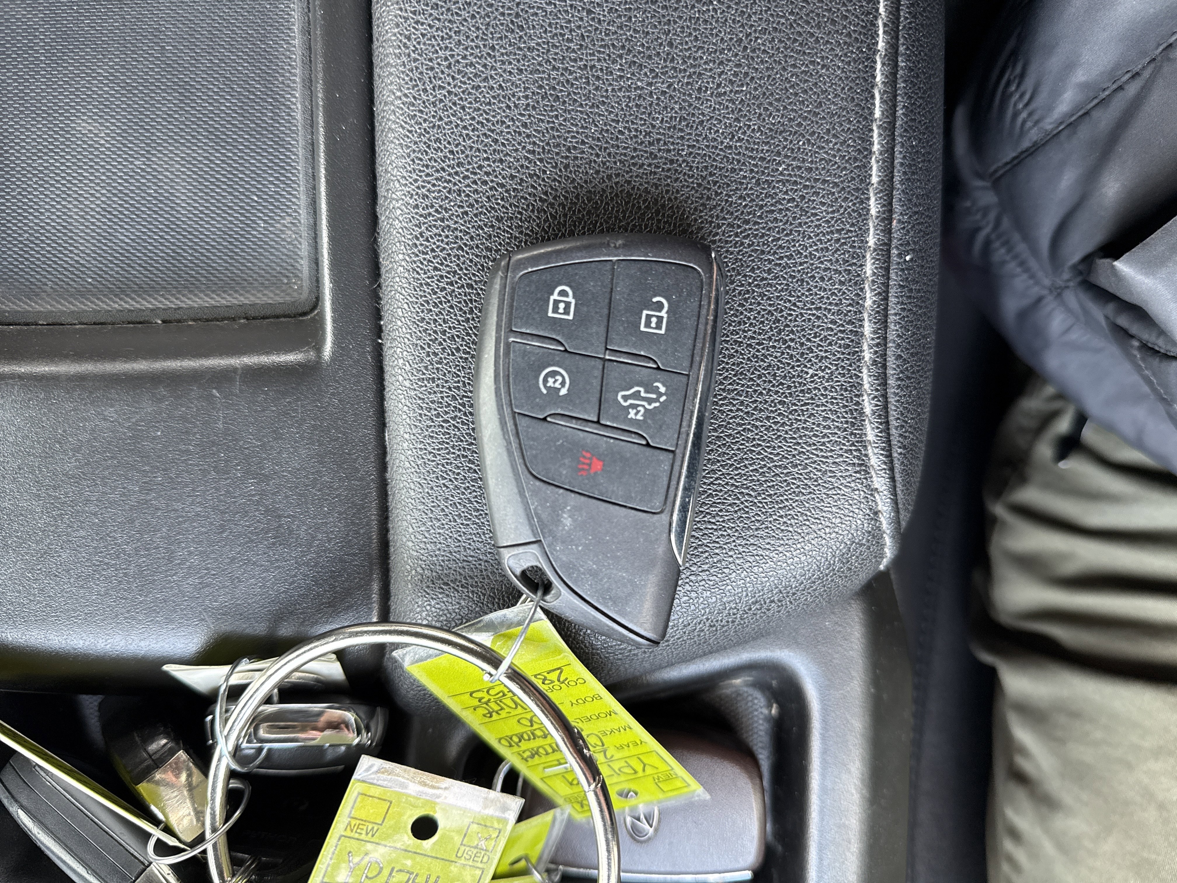 Used 2024 Chevrolet Silverado 1500 LT image 24