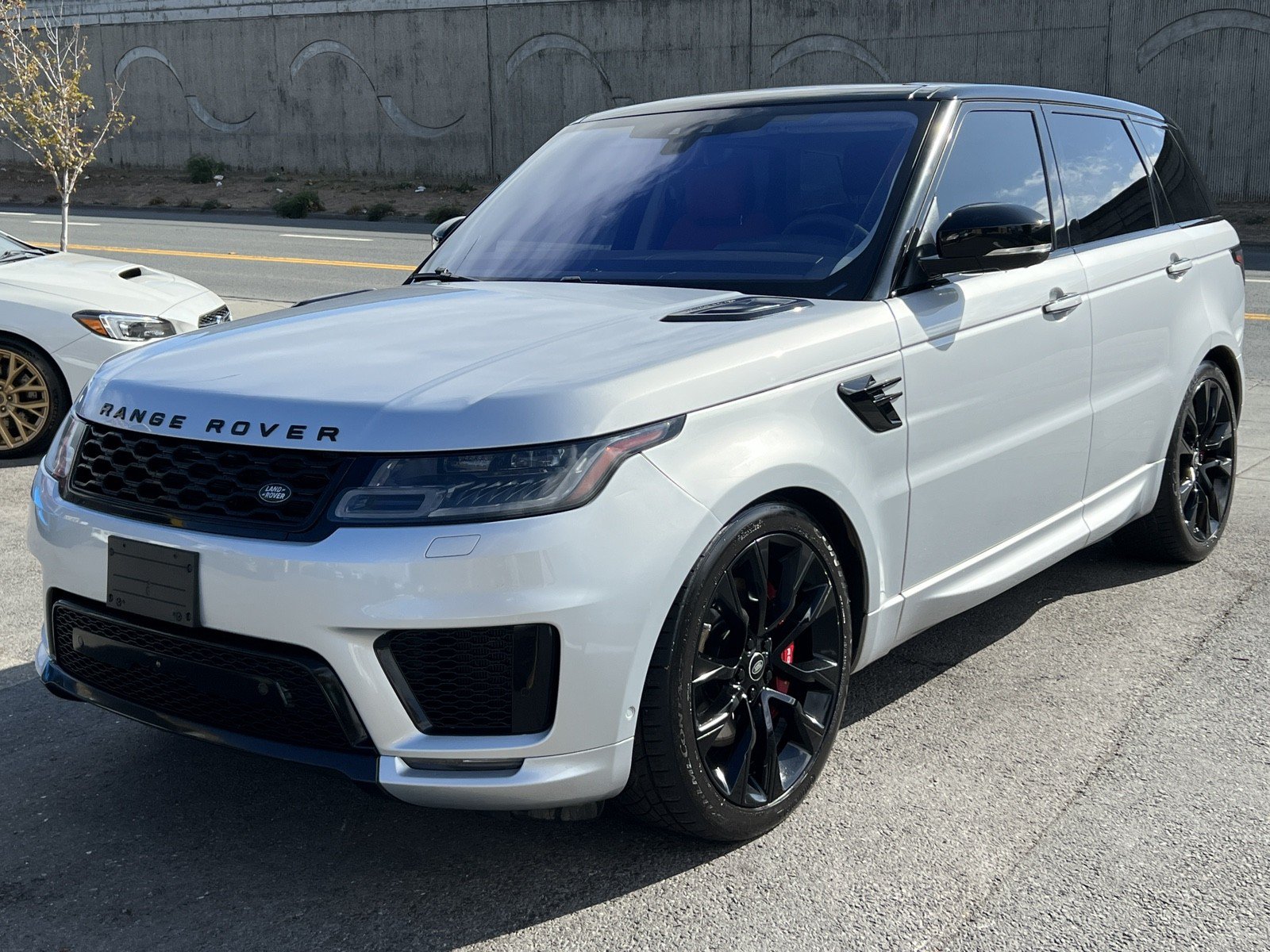 Used 2021 Land Rover Range Rover Sport HST AWD/4WD image 10