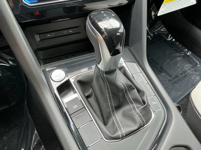 New 2026 Volkswagen Taos SE FWD image 24