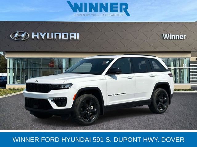 Used 2025 Jeep Grand Cherokee Limited w/ Black Appearance Package