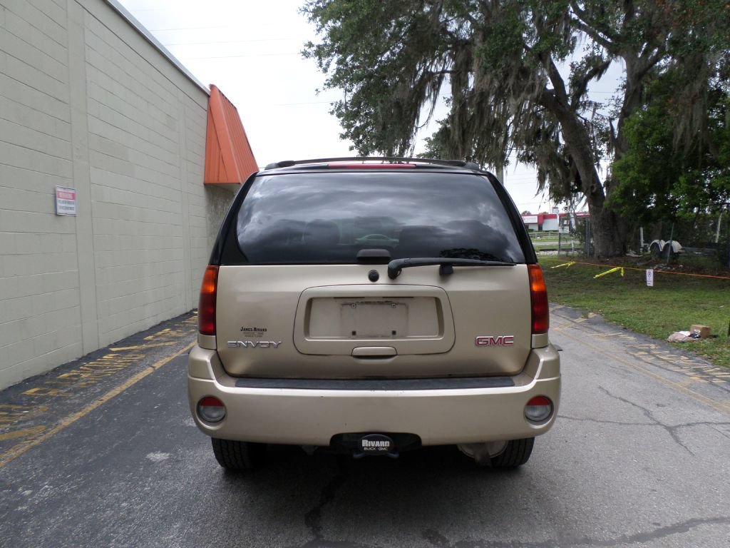 Used 2007 GMC Envoy SLE RWD image 6